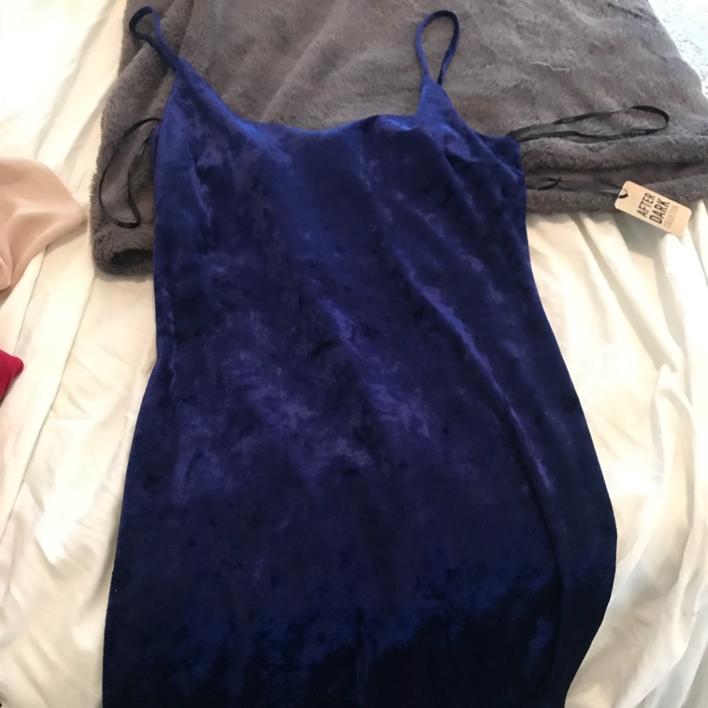 Forever 21 blue velvet dress NWT